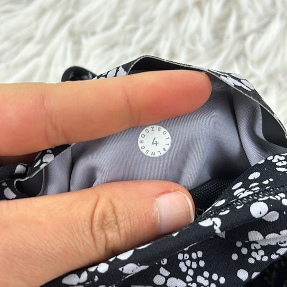 Lululemon In Movement 7/8 Tight *Everlux 25" Chirasu Black - Picture 4 of 6